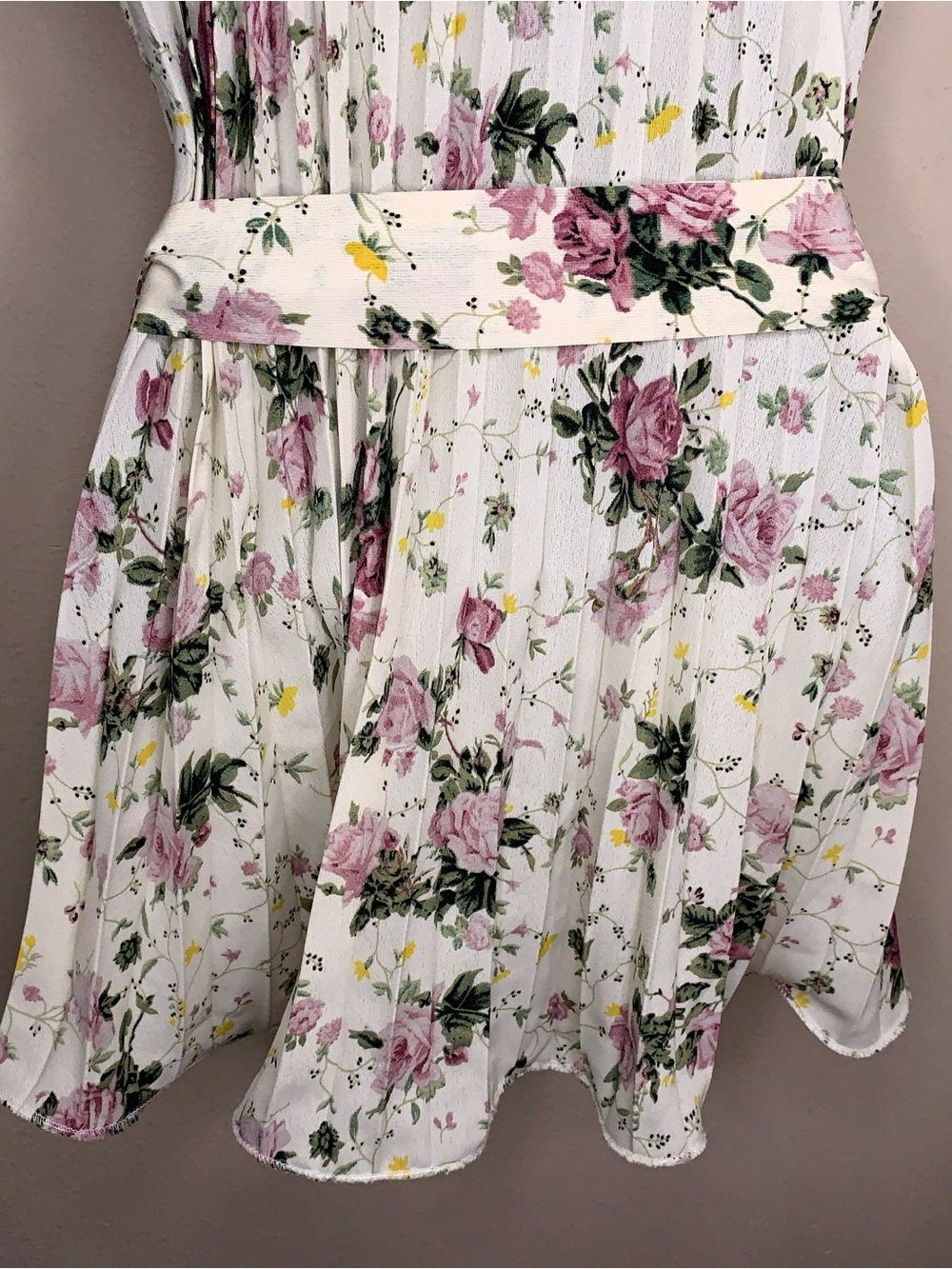 Ivory White Pink Rose Floral Pleated Tunic Blouse Square Neckline Size 6 - Picture 12 of 15